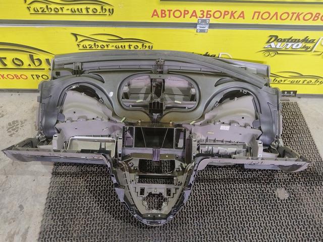 Панель передняя салона (торпедо) 6AHTGY Citroen Xsara Picasso undefined