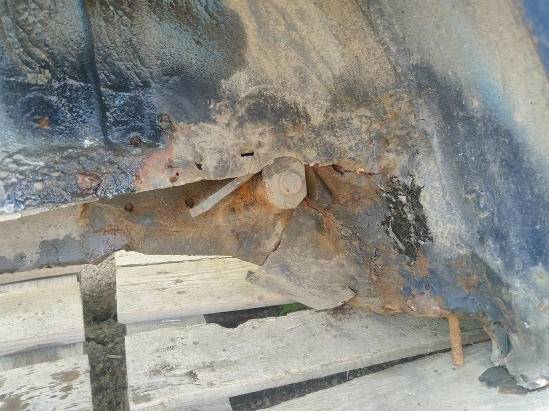 Крыло заднее правое LGP8Q8 Renault Scenic undefined