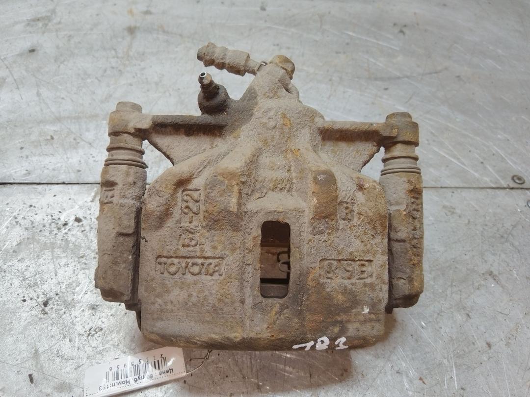 Суппорт передний правый 4I4J0S Toyota Corolla купить