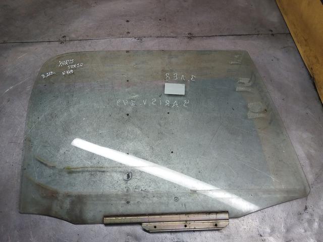 Стекло двери задней левой AZP0TZ Toyota Yaris Verso