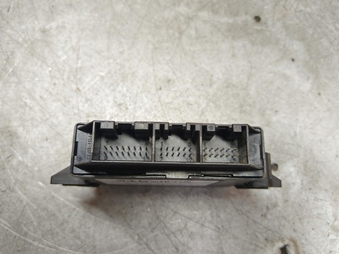 Блок управления парктрониками O68LIV Audi A6 купить