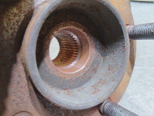 Кулак поворотный левый 8N404M Ford C-Max купить с доставкой