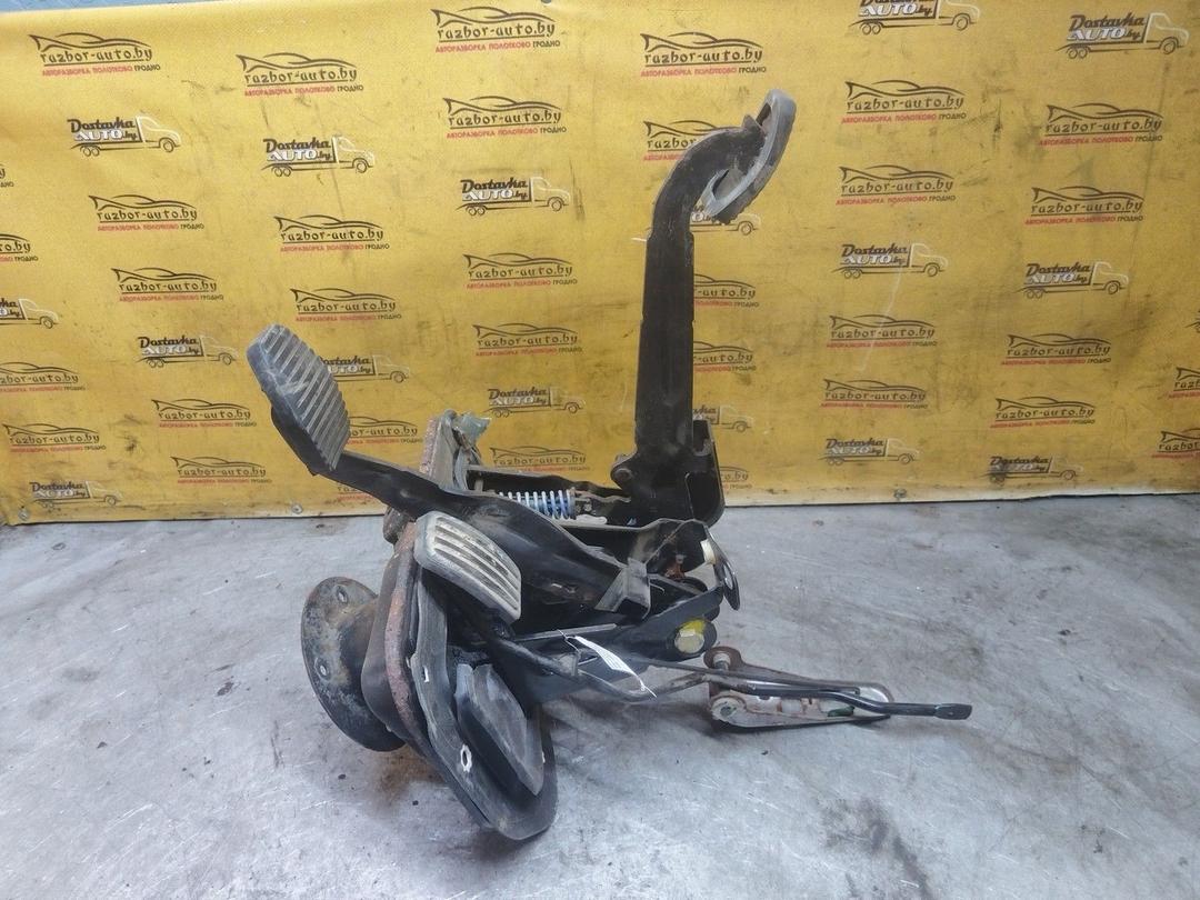 Узел педальный (блок педалей) GRMXSM Peugeot 406 купить с доставкой