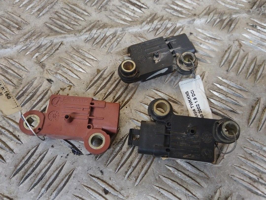 Датчик удара TWKKNS Volvo V40 купить