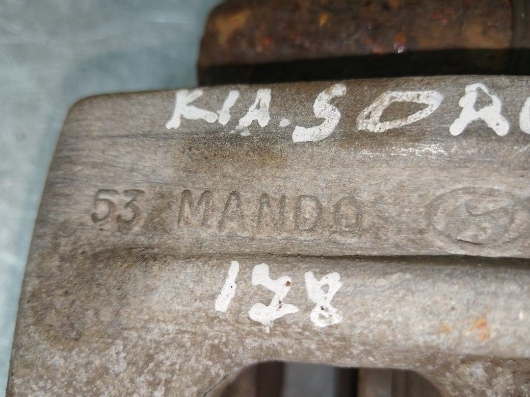 Суппорт задний правый O3SK54 Kia Sorento - Фото 8