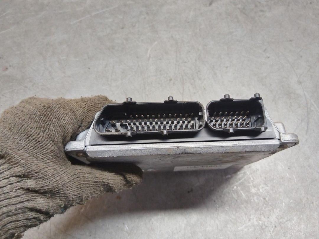 Блок управления двигателем Y3AJPX Volkswagen Passat - Фото 3