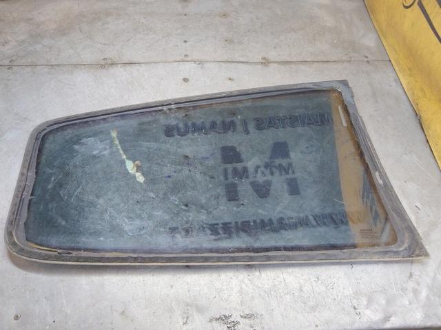 Стекло кузовное боковое левое 10PF3E Renault Clio купить с доставкой