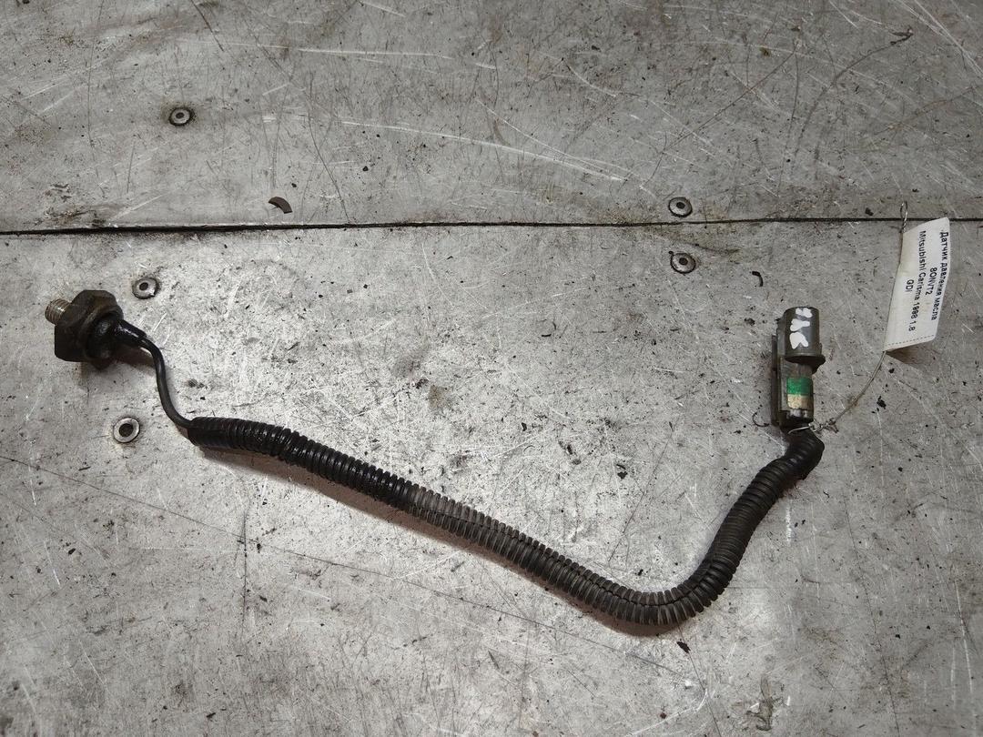 Датчик давления масла 8ONVT2 Mitsubishi Carisma