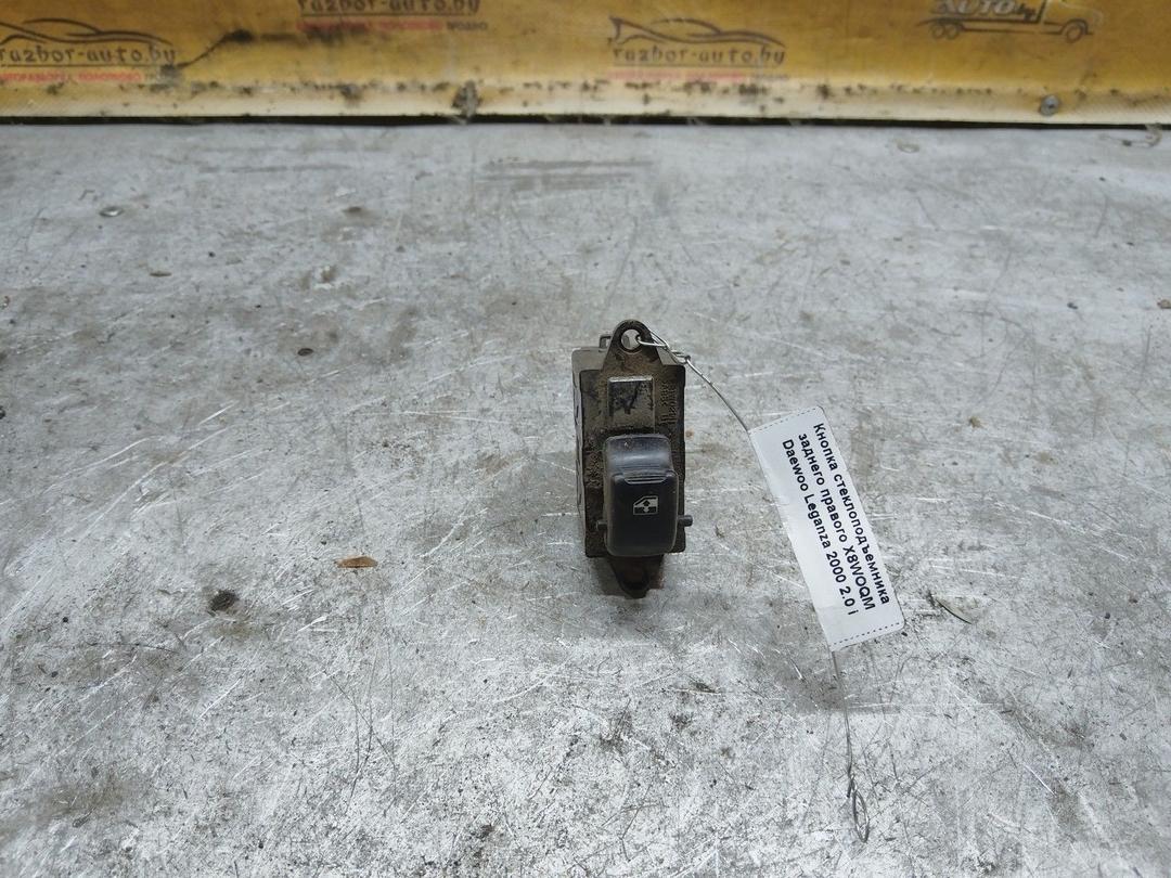 Кнопка стеклоподъемника заднего правого X8WOQM Daewoo Leganza