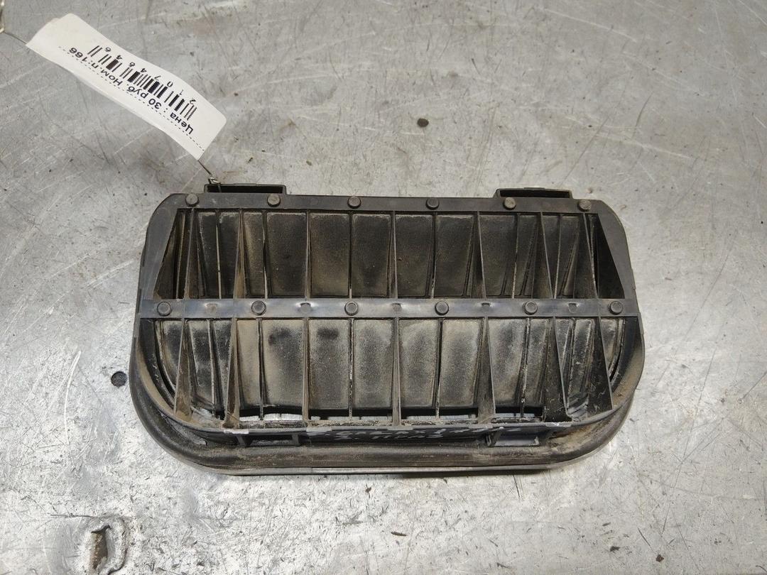 Решетка вентиляции кузова 7C1114 Ford Galaxy купить