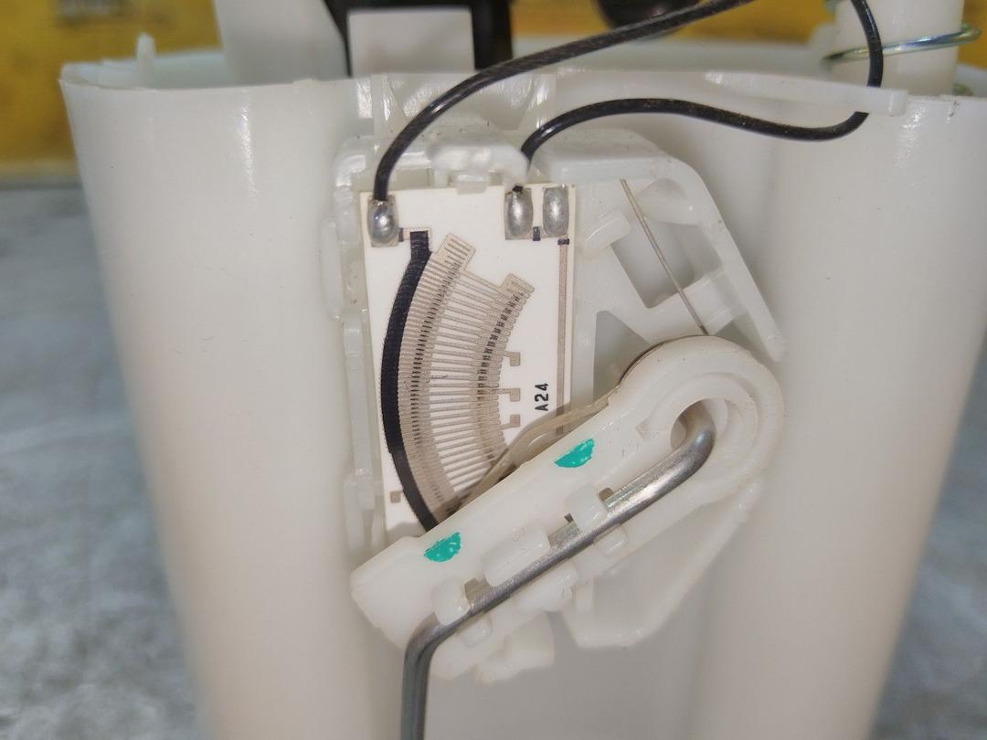 Колба в бак HRKBRV Citroen Xsara Picasso купить с доставкой