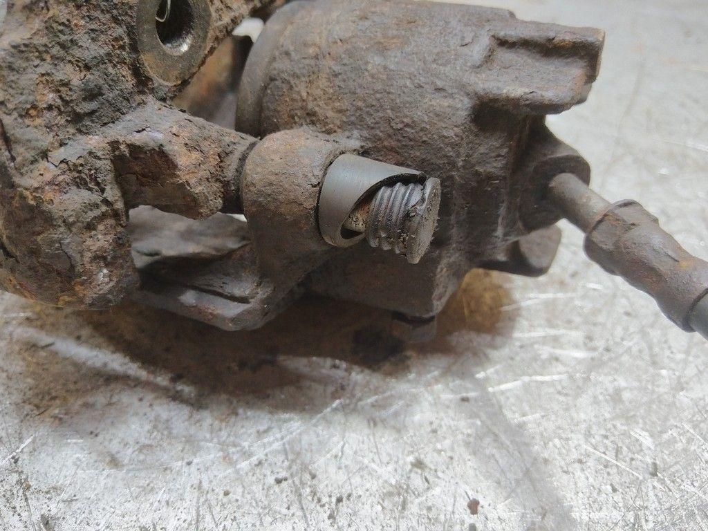 Суппорт передний правый W24M8Z Ford Mondeo - Фото 6