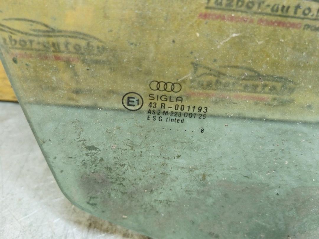 Стекло двери передней правой SD8USH Audi A4 купить с доставкой