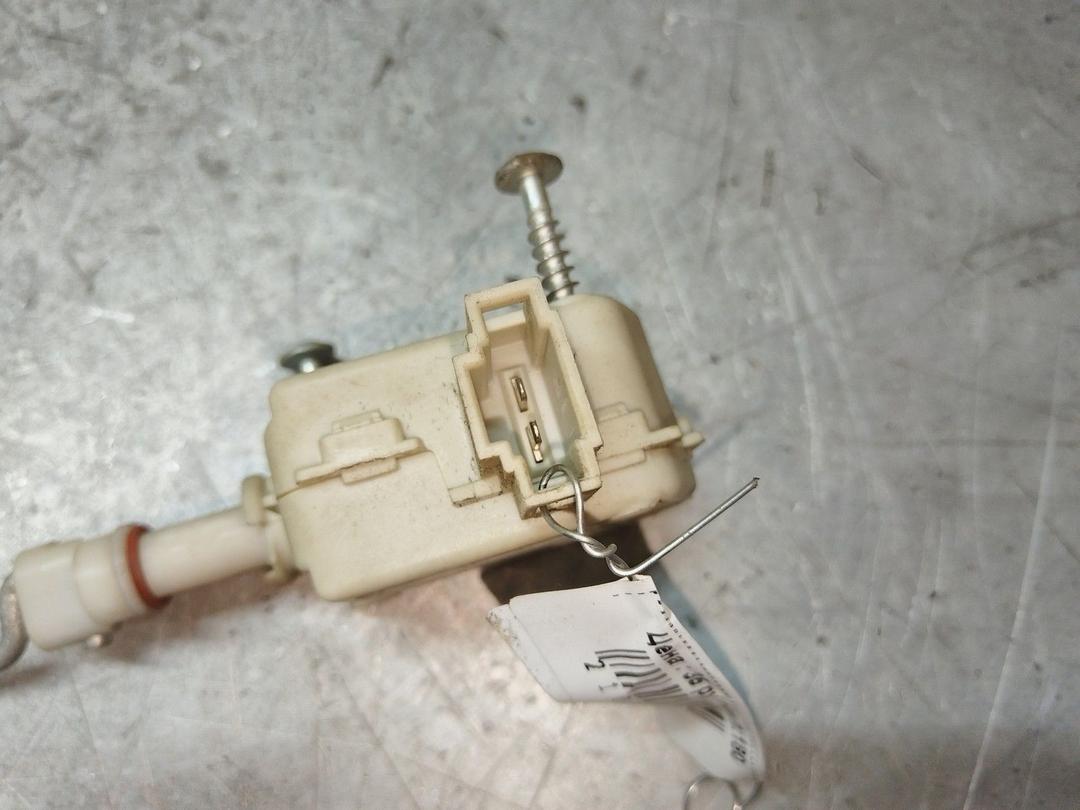 Активатор замка крышки топливного бака AVPHZX Volkswagen Golf купить