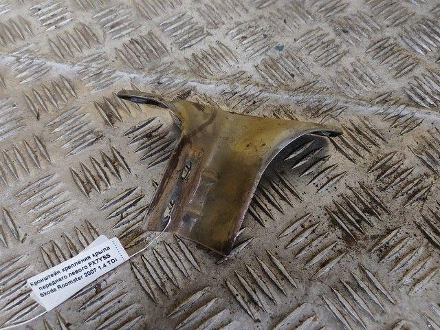 Кронштейн крепления крыла переднего левого PX7YSS Skoda Roomster