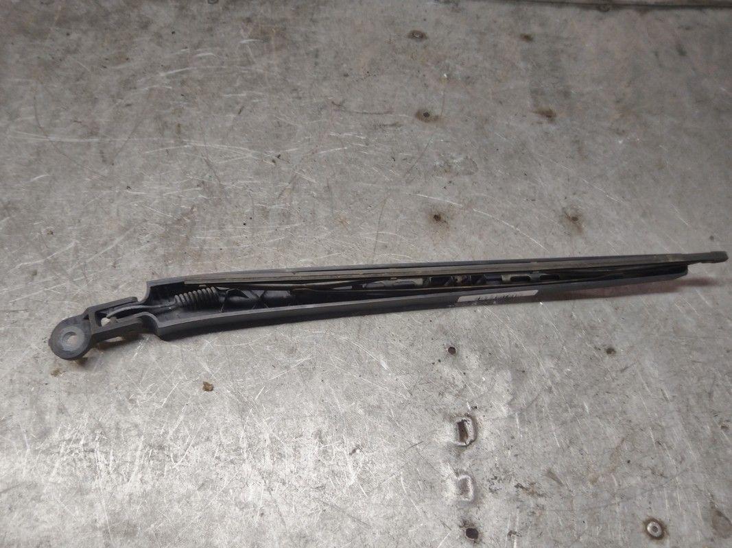 Щеткодержатель задний Q4GZ0C Seat Altea купить