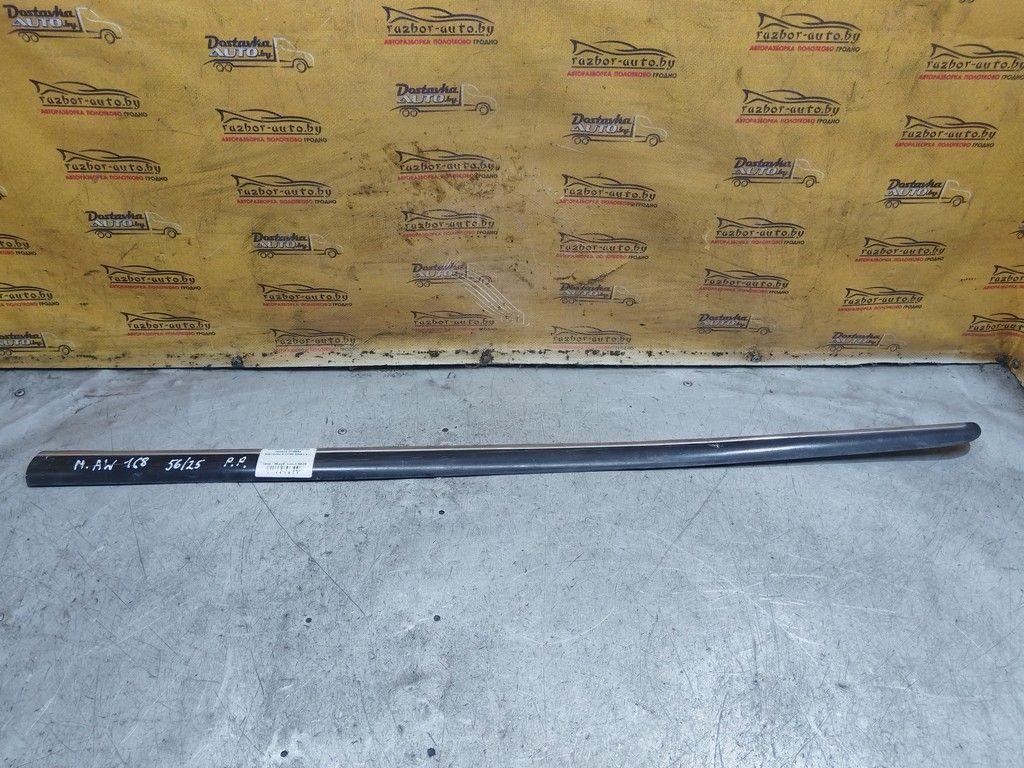 Молдинг двери передней правой OT8BR4 Mercedes A W168 - Фото 1