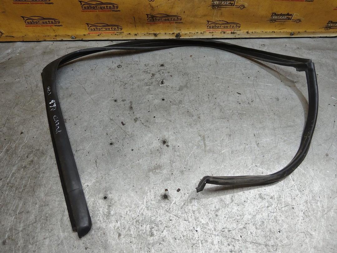 Уплотнитель двери задней левой XTNG9G Volvo XC70