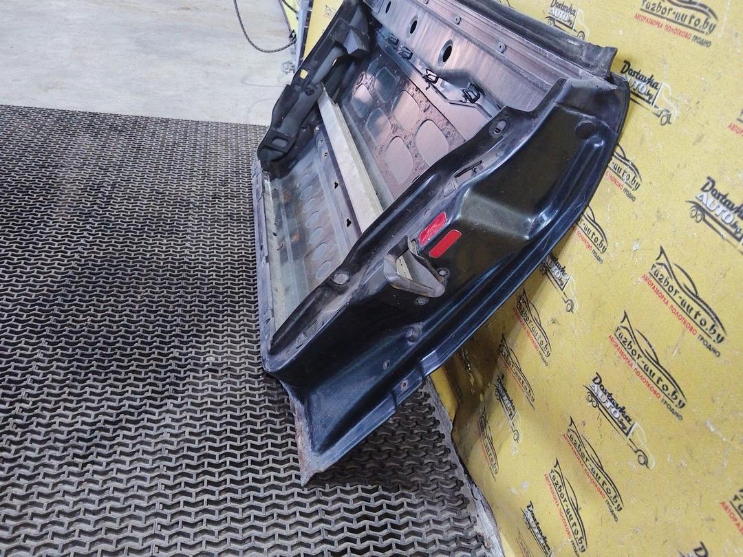 Дверь передняя правая XHI4Z8 Audi 100 купить с доставкой. Огромный выбор запчастей и марок авто. У нас есть практически все.