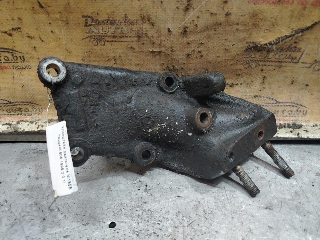Кронштейн двигателя NI195E Peugeot 806 - Фото 1