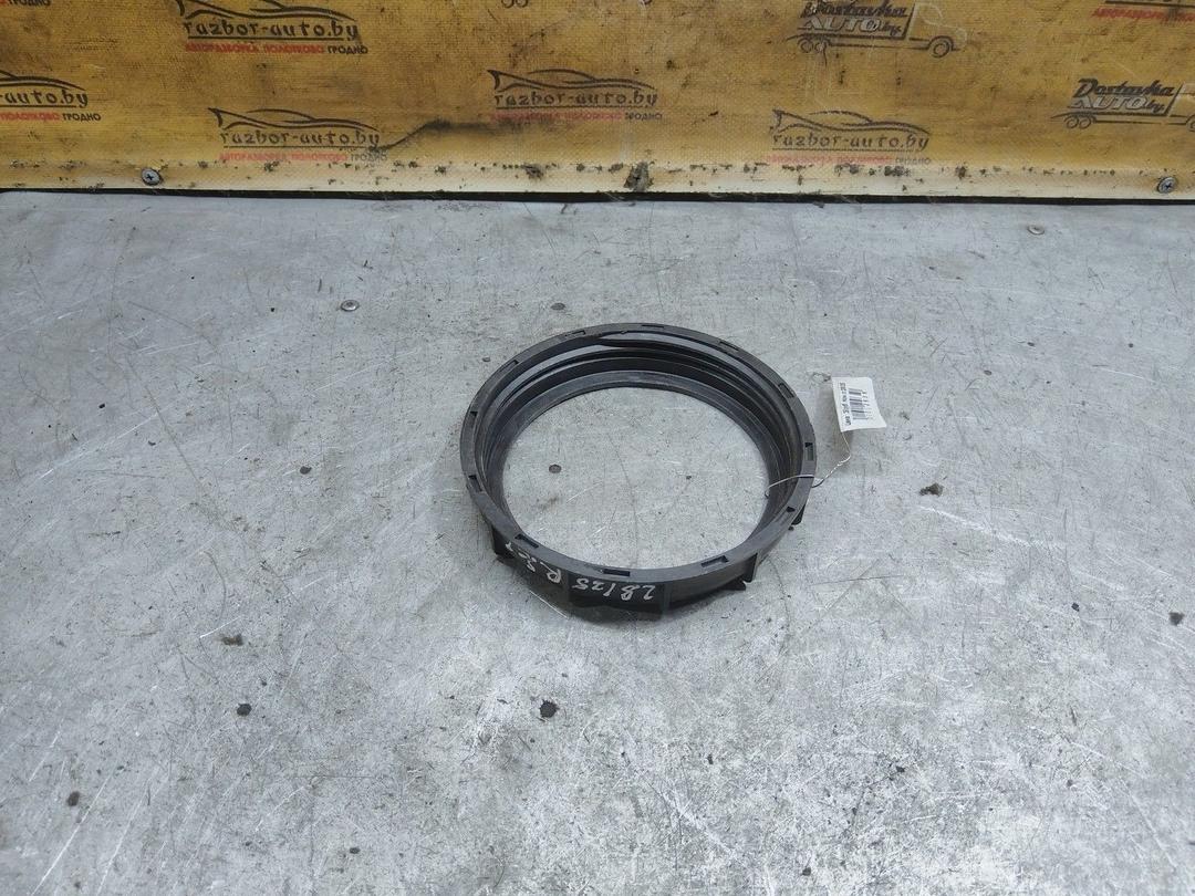 Кольцо зажимное топливозаборника U7Q5L5 Renault Scenic купить в магазине запчастей бу