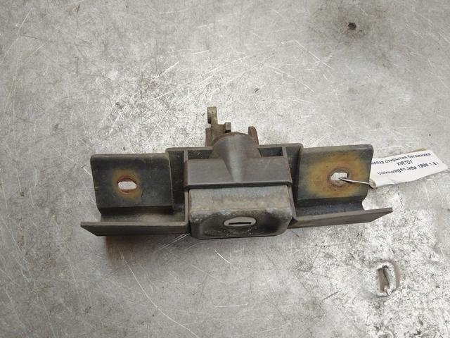 Кнопка открытия багажника XIR7D1 Volkswagen Jetta купить