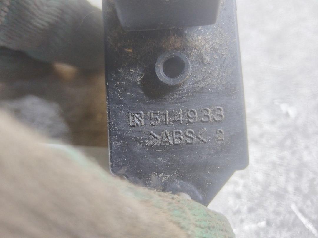 Кнопка стеклоподъемника переднего правого H1BEKR Mitsubishi Grandis купить на авторазборке