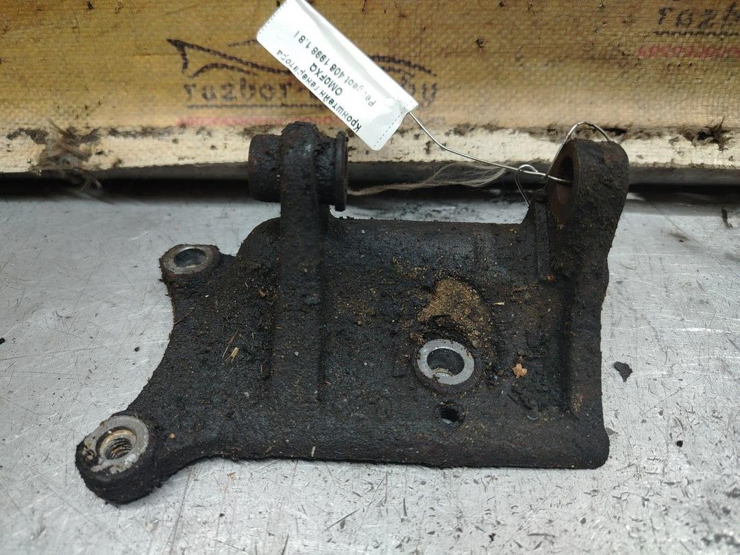 Кронштейн генератора OM0FXQ Peugeot 406 - Фото 1