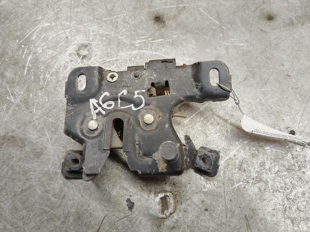 Замок капота DM0W69 Audi A6