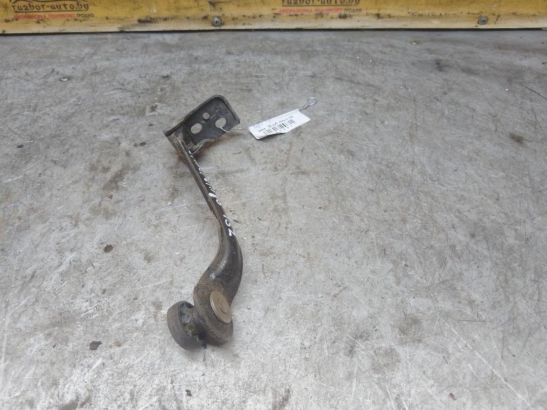 Ролик двери сдвижной 1K4IIT Citroen Berlingo купить в магазине запчастей бу