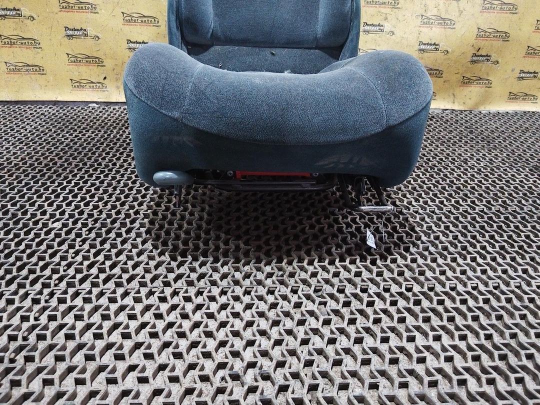 Сиденье заднее UDGIYE Renault Scenic купить в магазине запчастей бу