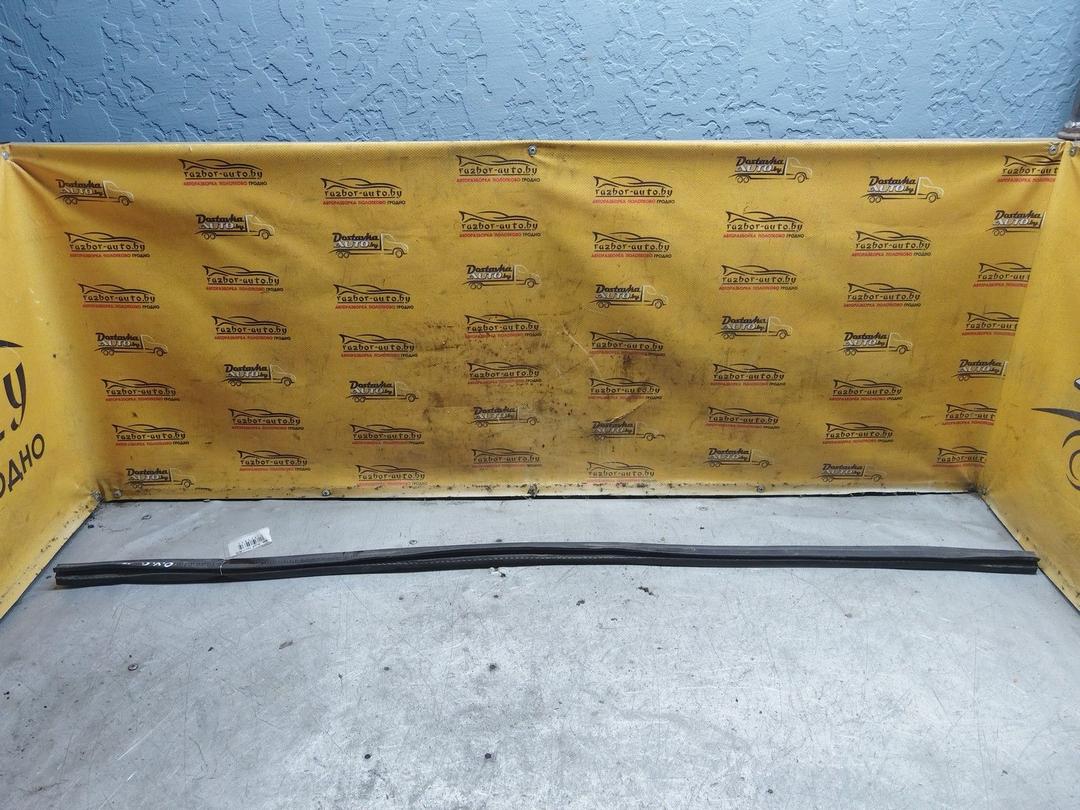 Уплотнитель капота 8GTQGW Opel Vectra