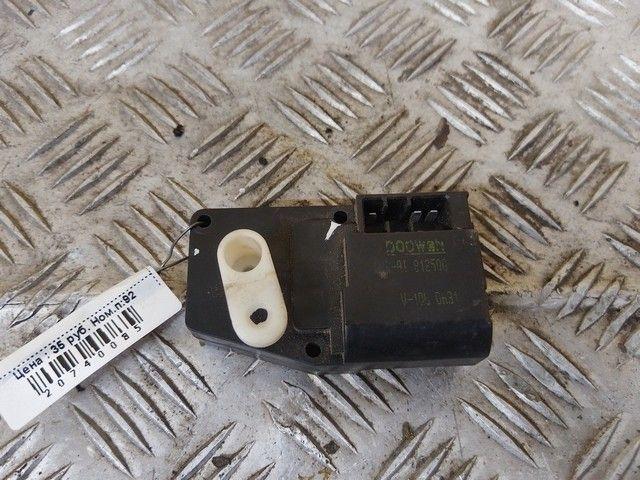 Моторчик заслонки печки S9D26H Subaru Forester