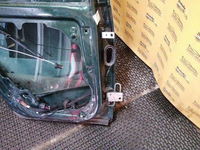 Петля двери задней левой 7HEJC5 Volkswagen Golf купить с доставкой