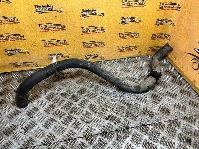 Патрубок радиатора I8YUS2 Volkswagen Bora