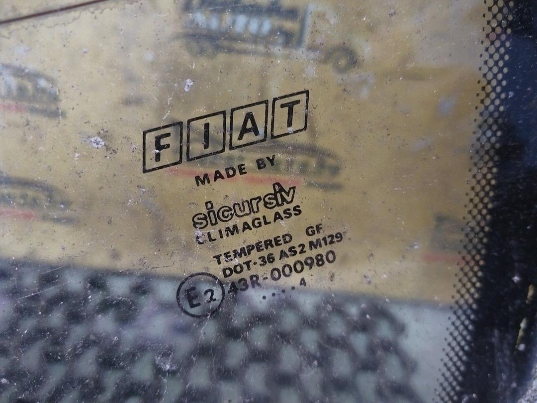 Стекло заднее 2ZN1C1 Fiat Tempra купить с доставкой