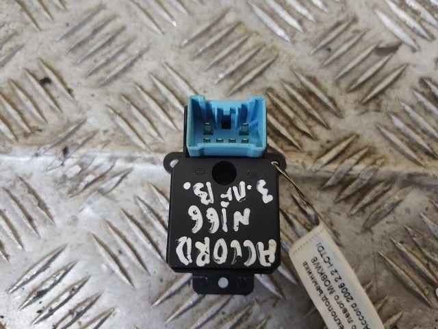 Кнопка стеклоподъемника заднего левого MO8KW8 Honda Accord купить в магазине запчастей бу