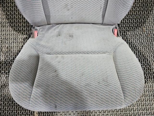 Сиденье заднее E8XQT1 Peugeot 806 купить