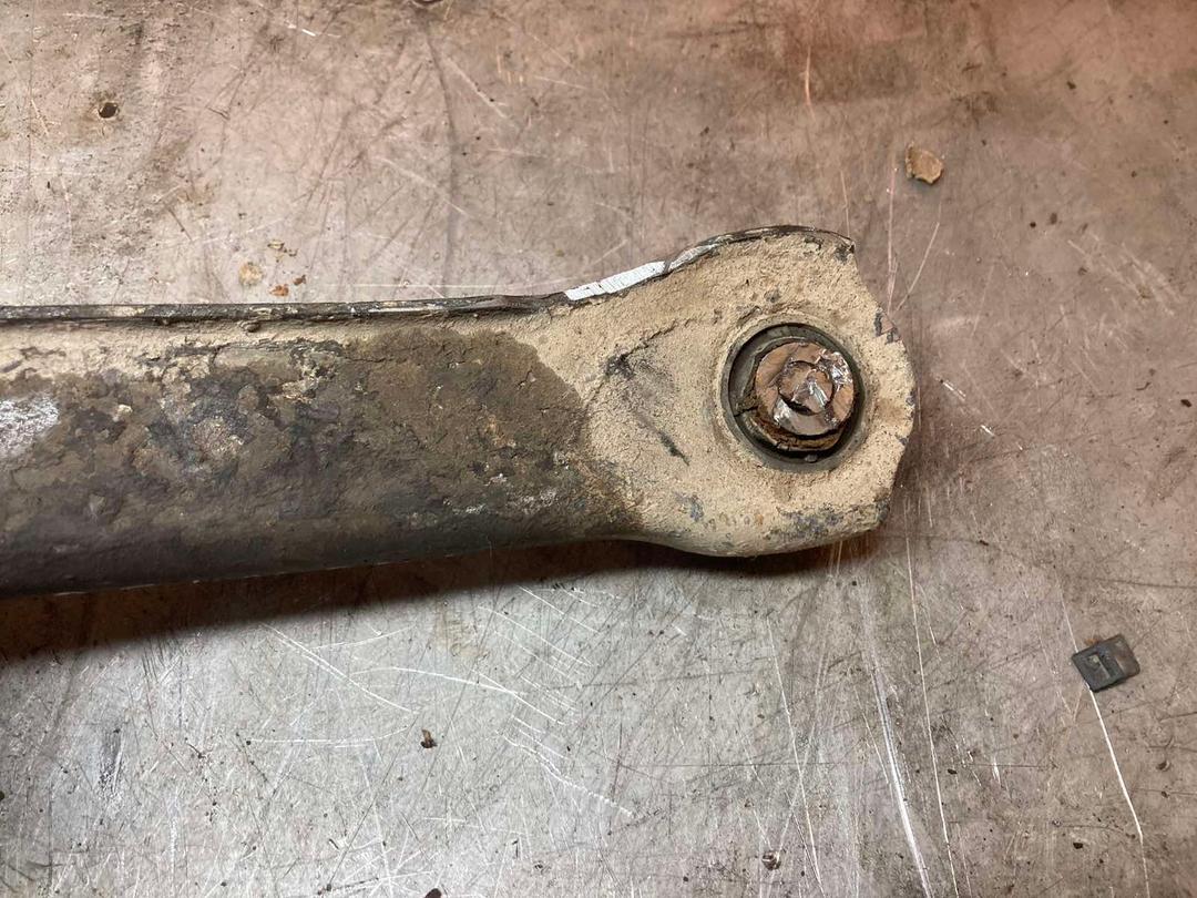 Рычаг задний P6L1NG Volvo V40 - Фото 13