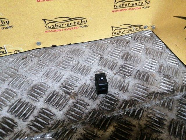 Кнопка стеклоподъемника PG6J7U Volkswagen Golf