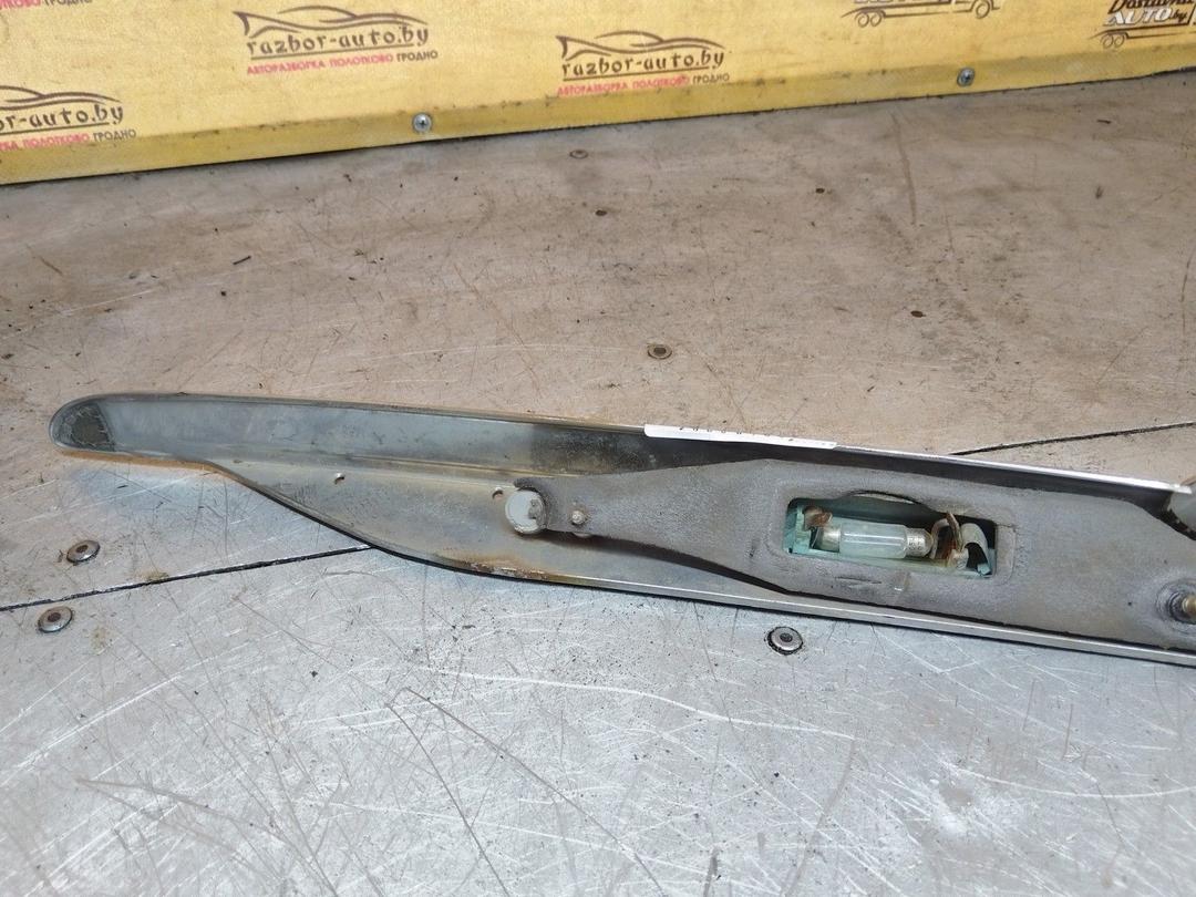 Накладка подсветки номера 96PZ2O Ford Focus купить на авторазборке