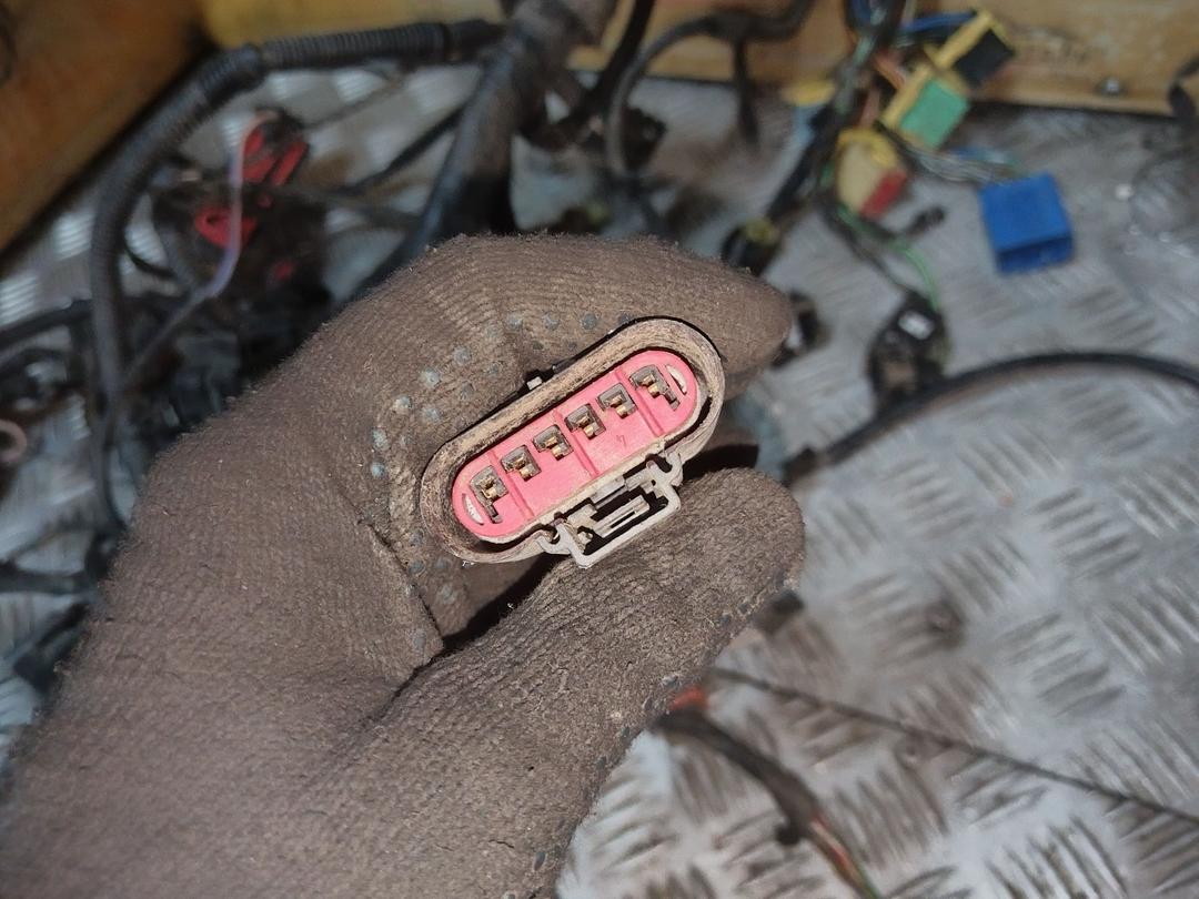 Проводка салона XFDWQ8 Ford Fusion - Фото 6