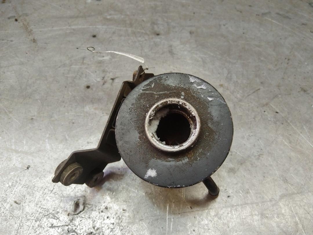 Бачок гидроусилителя V8Y9Q4 Nissan Sunny