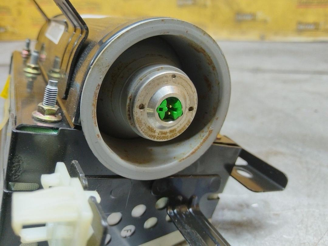 Подушка безопасности пассажира 2LZJUK Hyundai Trajet купить на авторазборке