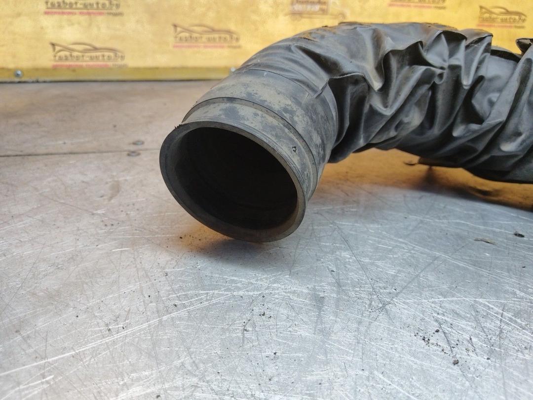 Патрубок воздушного фильтра EE86WB Peugeot 307 купить