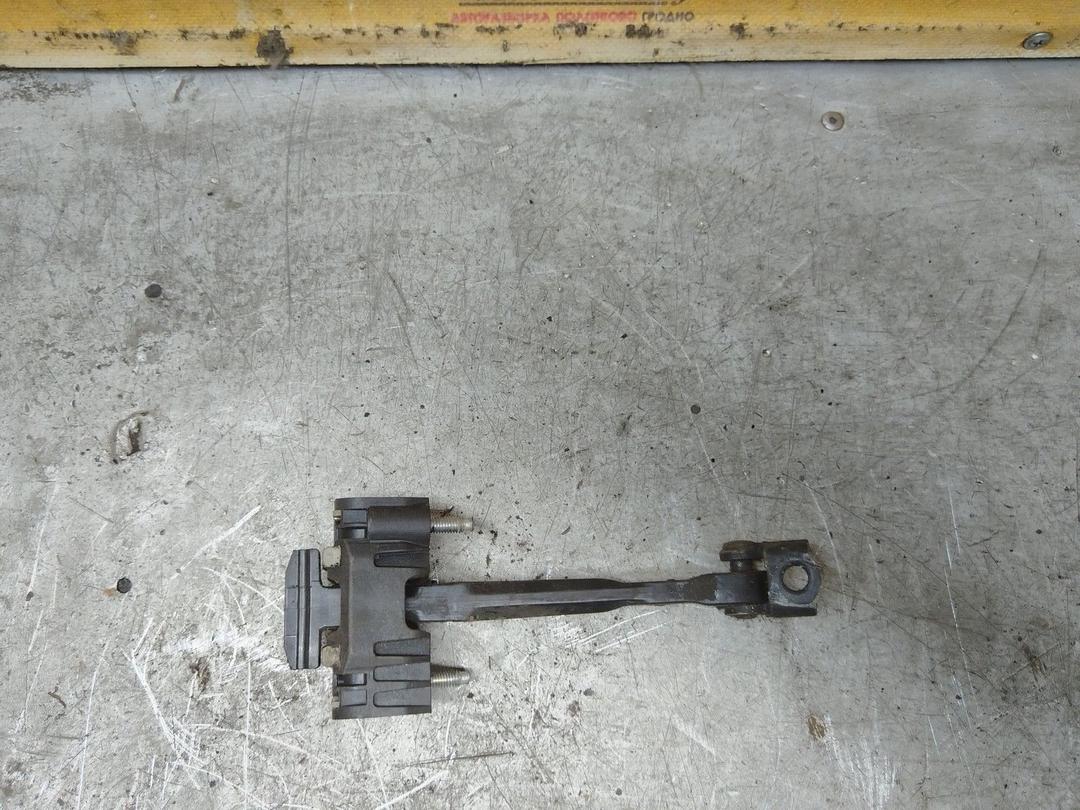 Ограничитель открывания двери задней LET54C Volvo XC70 undefined