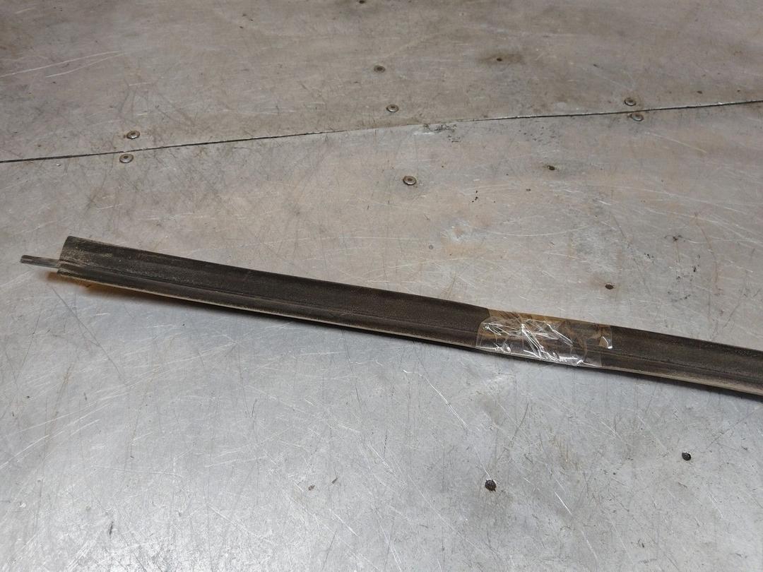 Молдинг стекла двери передней левой наружный POMJ75 Citroen Xsara Picasso - Фото 5