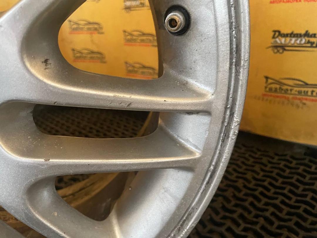 Предлагаем Диск литой R15, 4x108 Ford Focus 1999 TU88F9 TU88F9 Ford Focus купить для авто. Выбор размера, всегда в наличии, принимаем заказы на запчасти