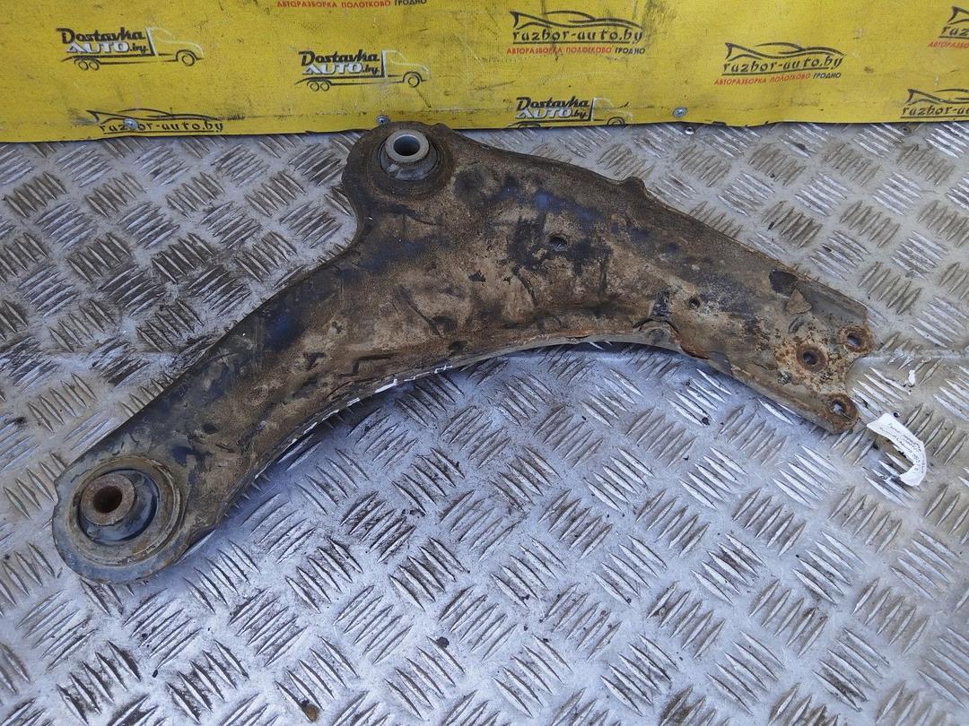 Рычаг передний правый UQ3YJ7 Renault Laguna купить на авторазборке