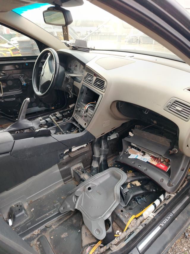 Обшивка стойки передней левой HZ2HHZ Volvo S60 купить